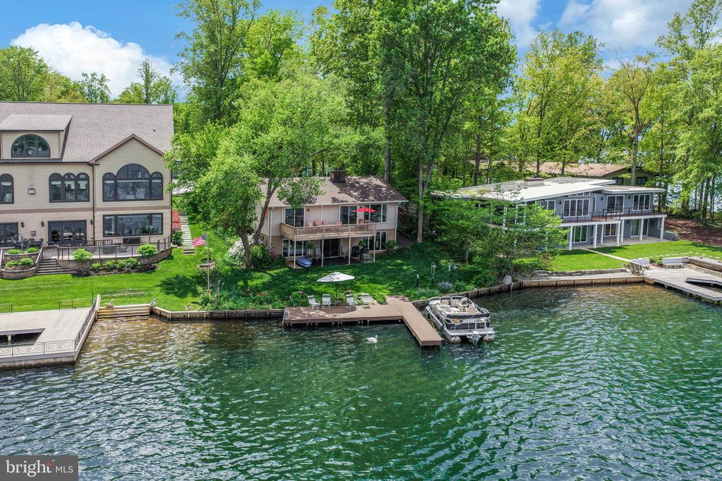 126 GREEN SPRING ROAD