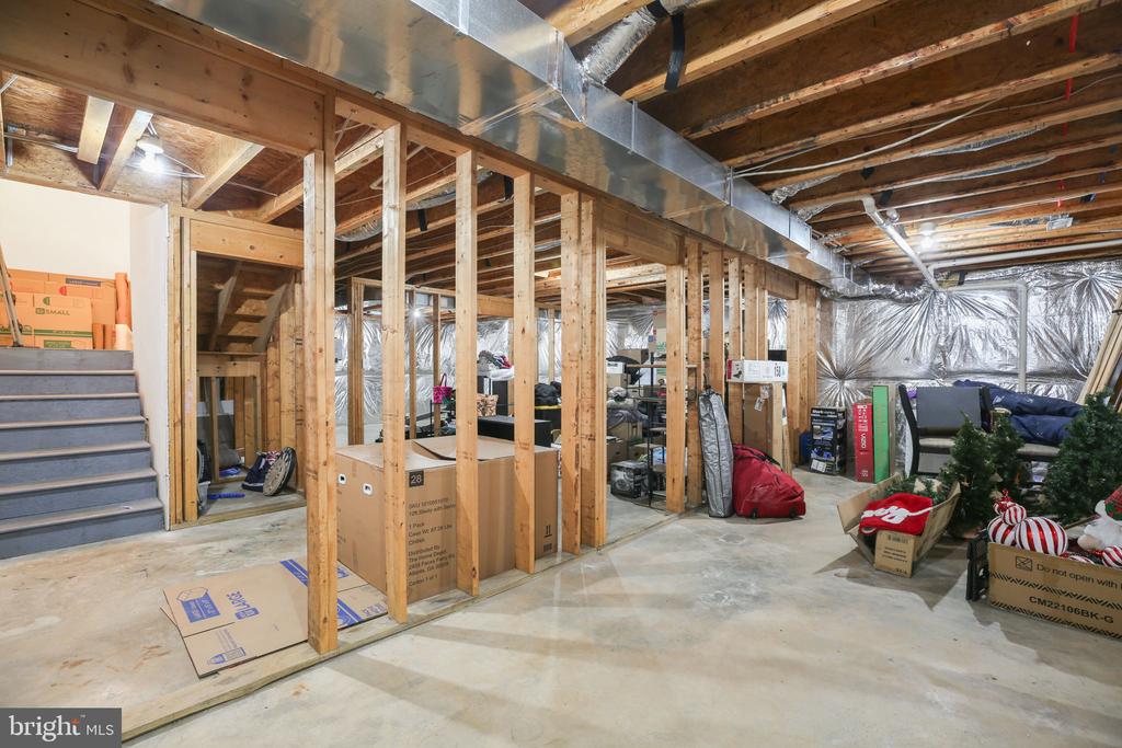 1472 MORRIS POND DRIVE
