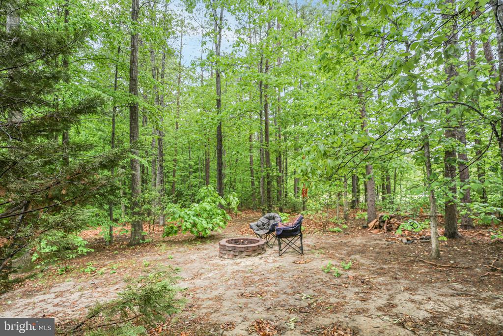 1472 MORRIS POND DRIVE