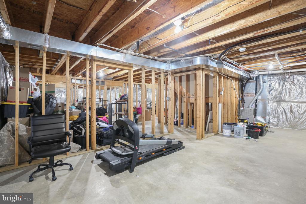 1472 MORRIS POND DRIVE