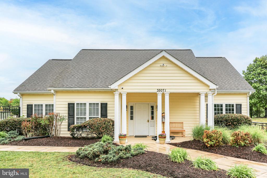 1472 MORRIS POND DRIVE