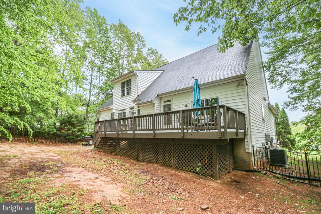 1472 MORRIS POND DRIVE