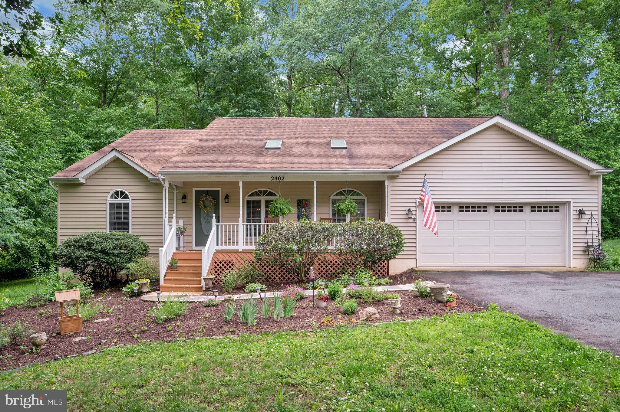 2402 LAKEVIEW PARKWAY