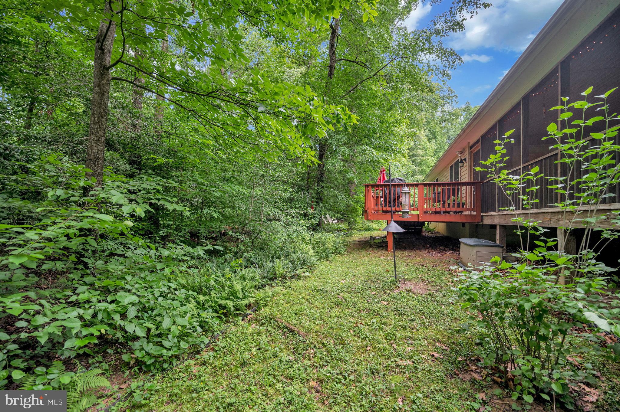 2402 LAKEVIEW PARKWAY