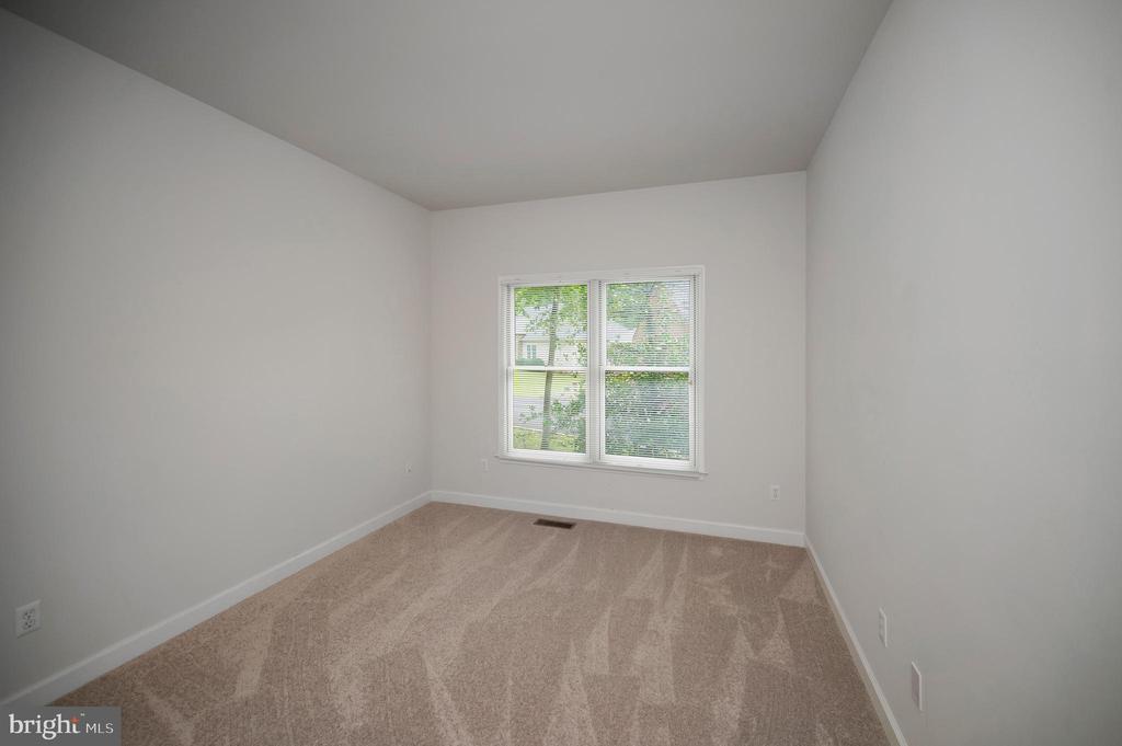 102 MARBLE COURT