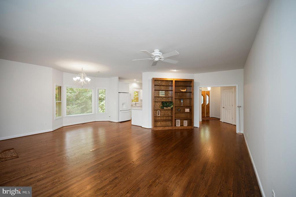 102 MARBLE COURT