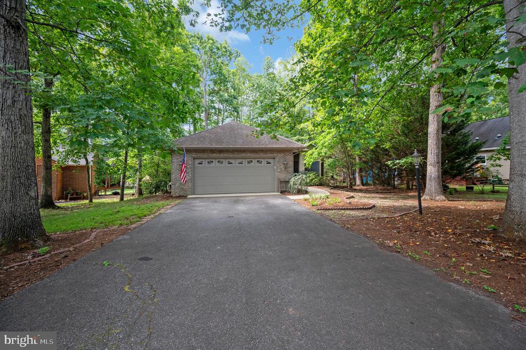 102 MARBLE COURT