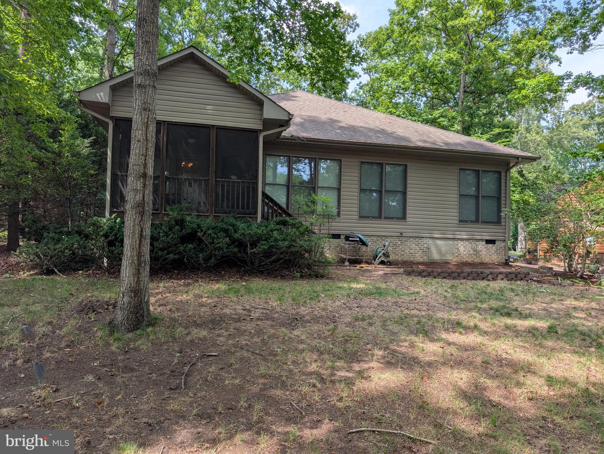 102 MARBLE COURT
