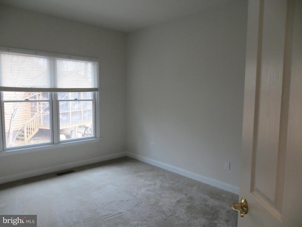 102 MARBLE COURT