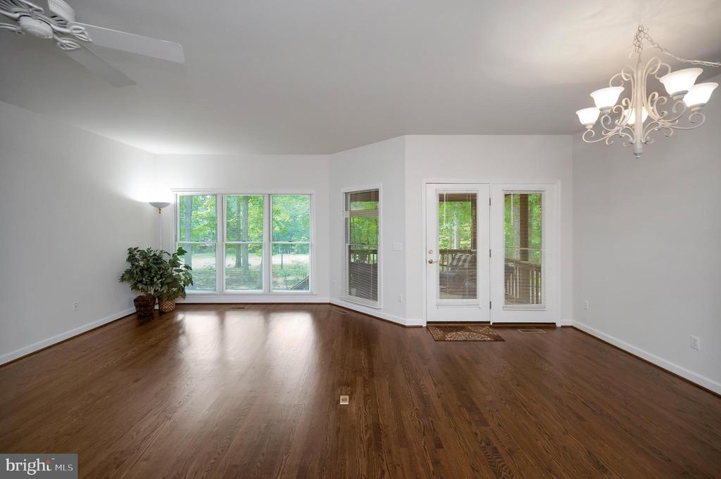 102 MARBLE COURT