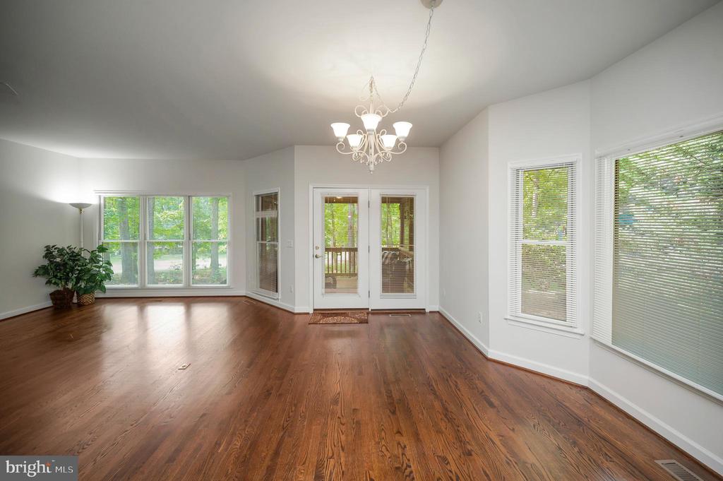 102 MARBLE COURT