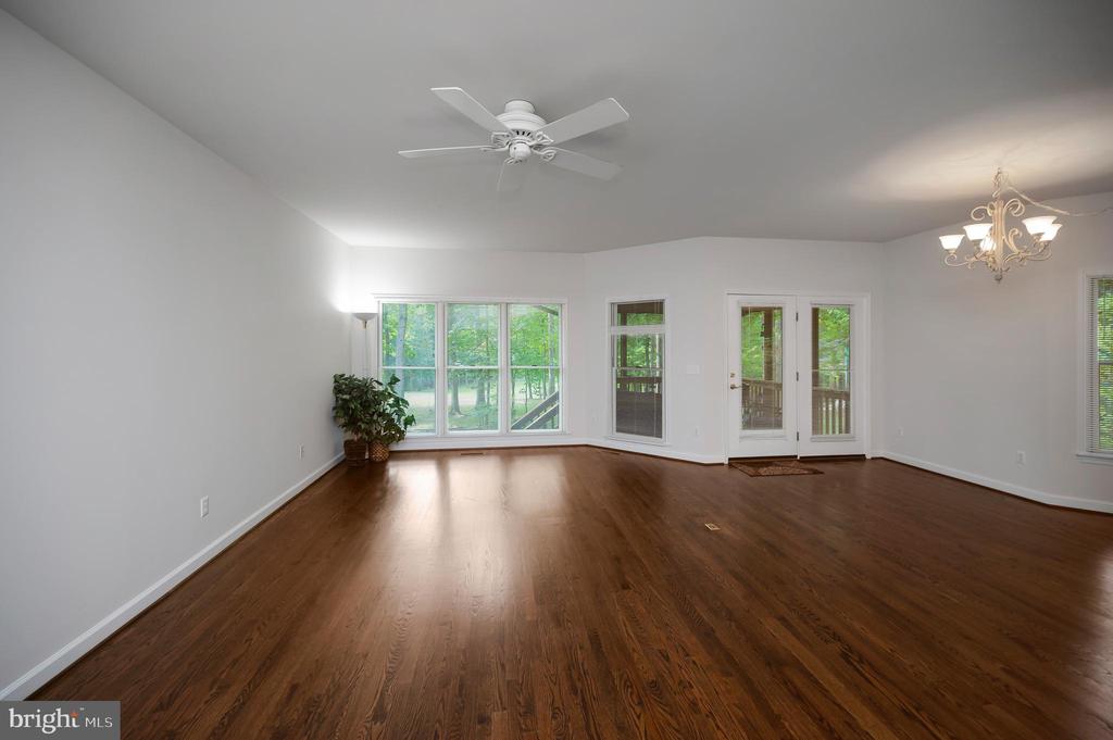 102 MARBLE COURT