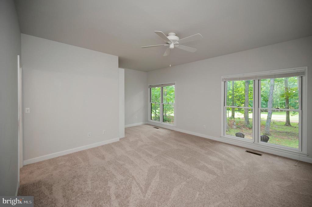 102 MARBLE COURT
