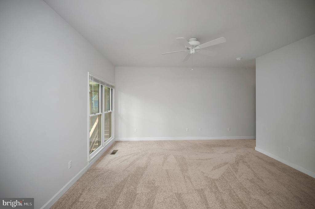 102 MARBLE COURT
