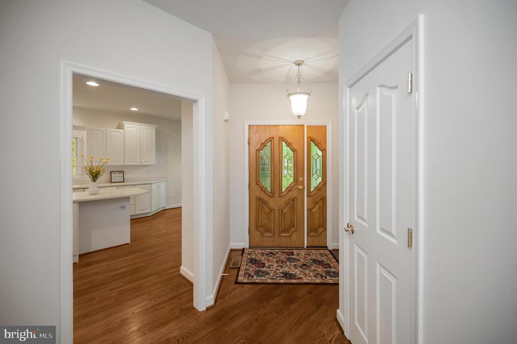 102 MARBLE COURT