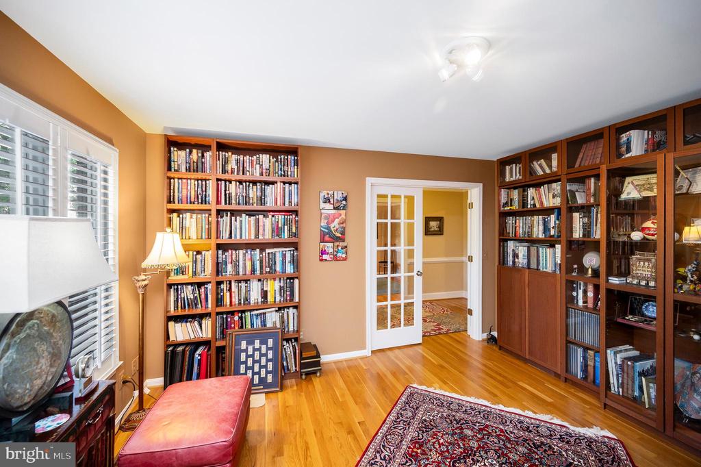 307 GREEN STREET