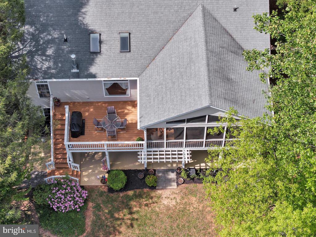 626 CORNWALLIS AVENUE