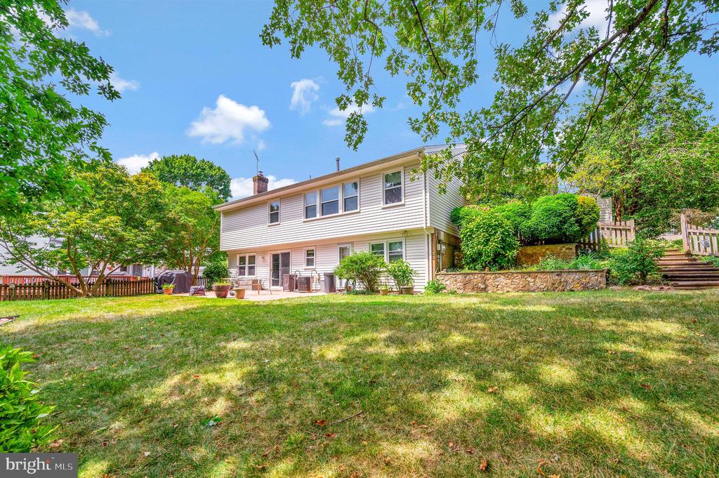 12217 OAKWOOD DRIVE