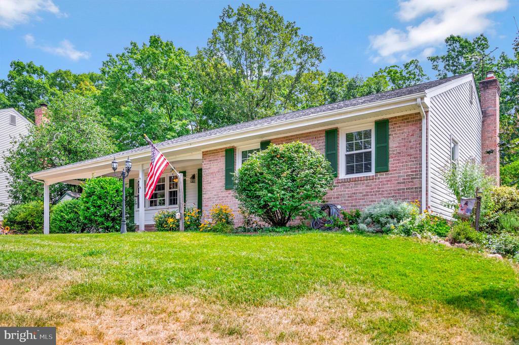 12217 OAKWOOD DRIVE