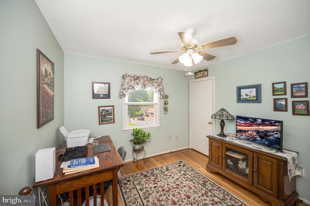 12217 OAKWOOD DRIVE