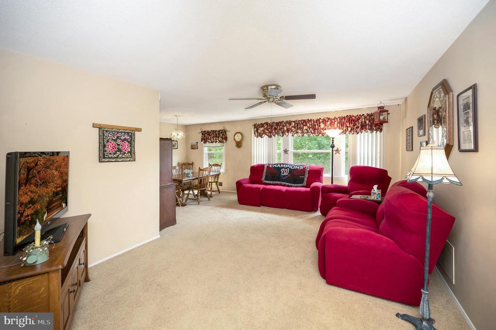 12217 OAKWOOD DRIVE