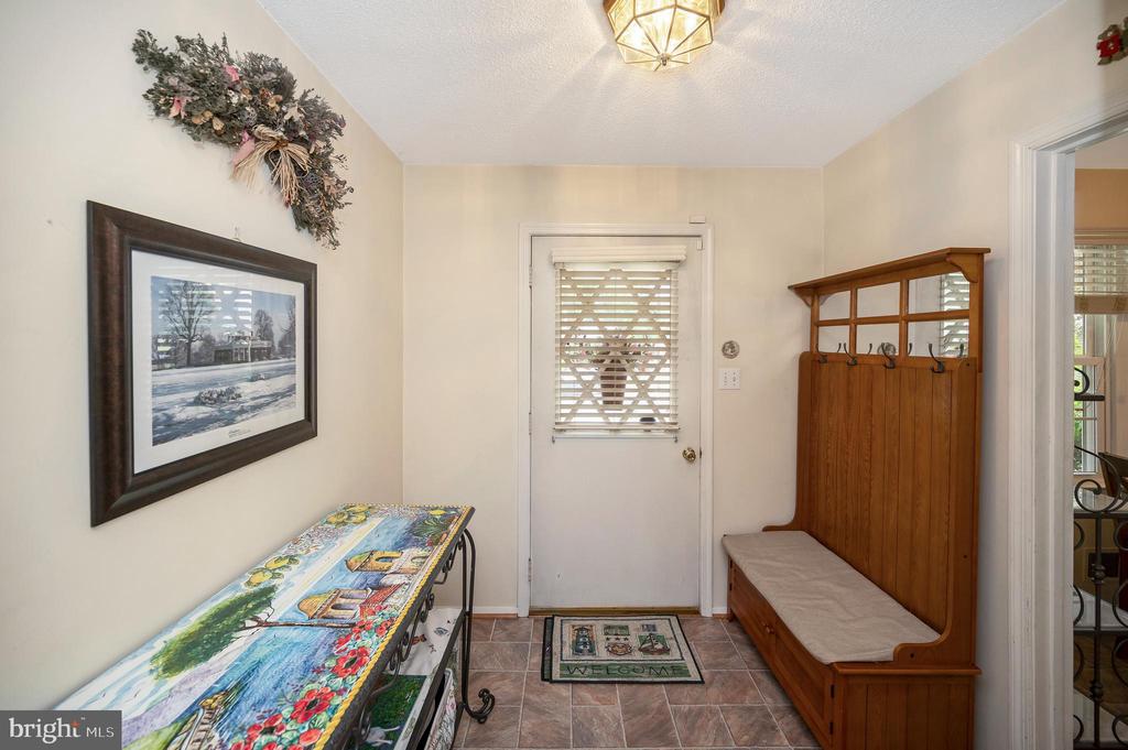 12217 OAKWOOD DRIVE