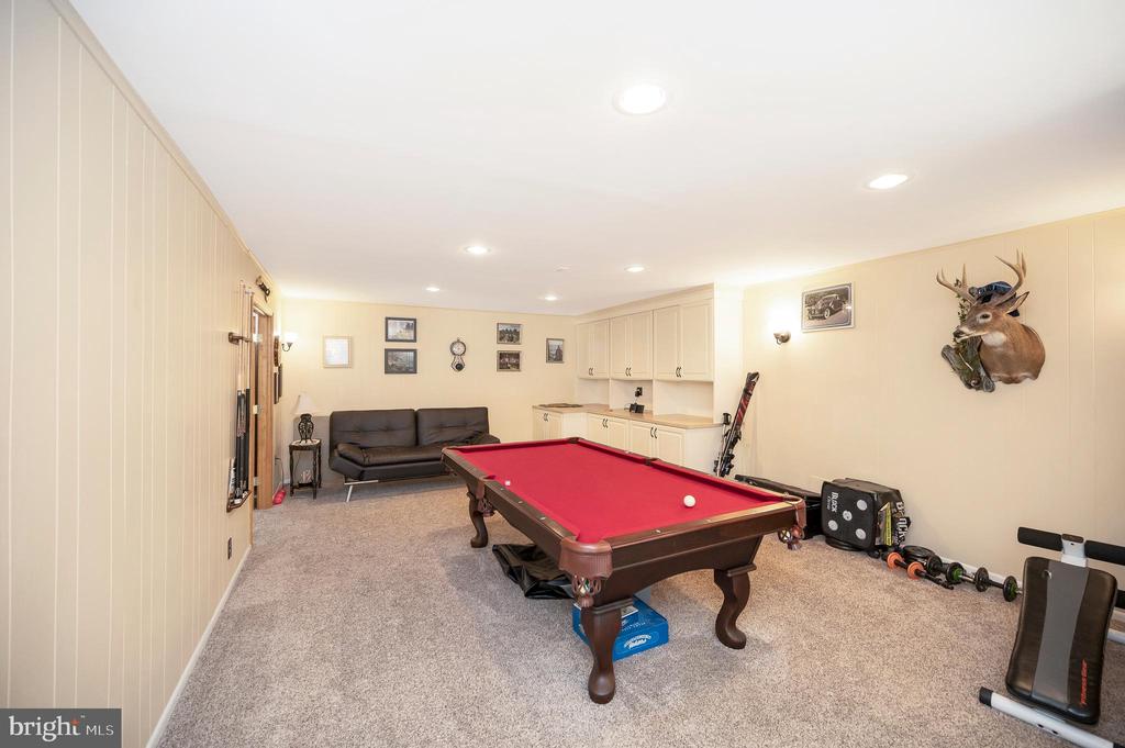 12217 OAKWOOD DRIVE