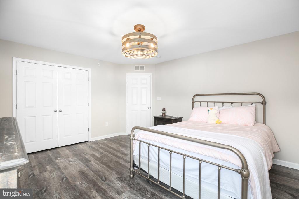3476 EAGLE RIDGE DRIVE