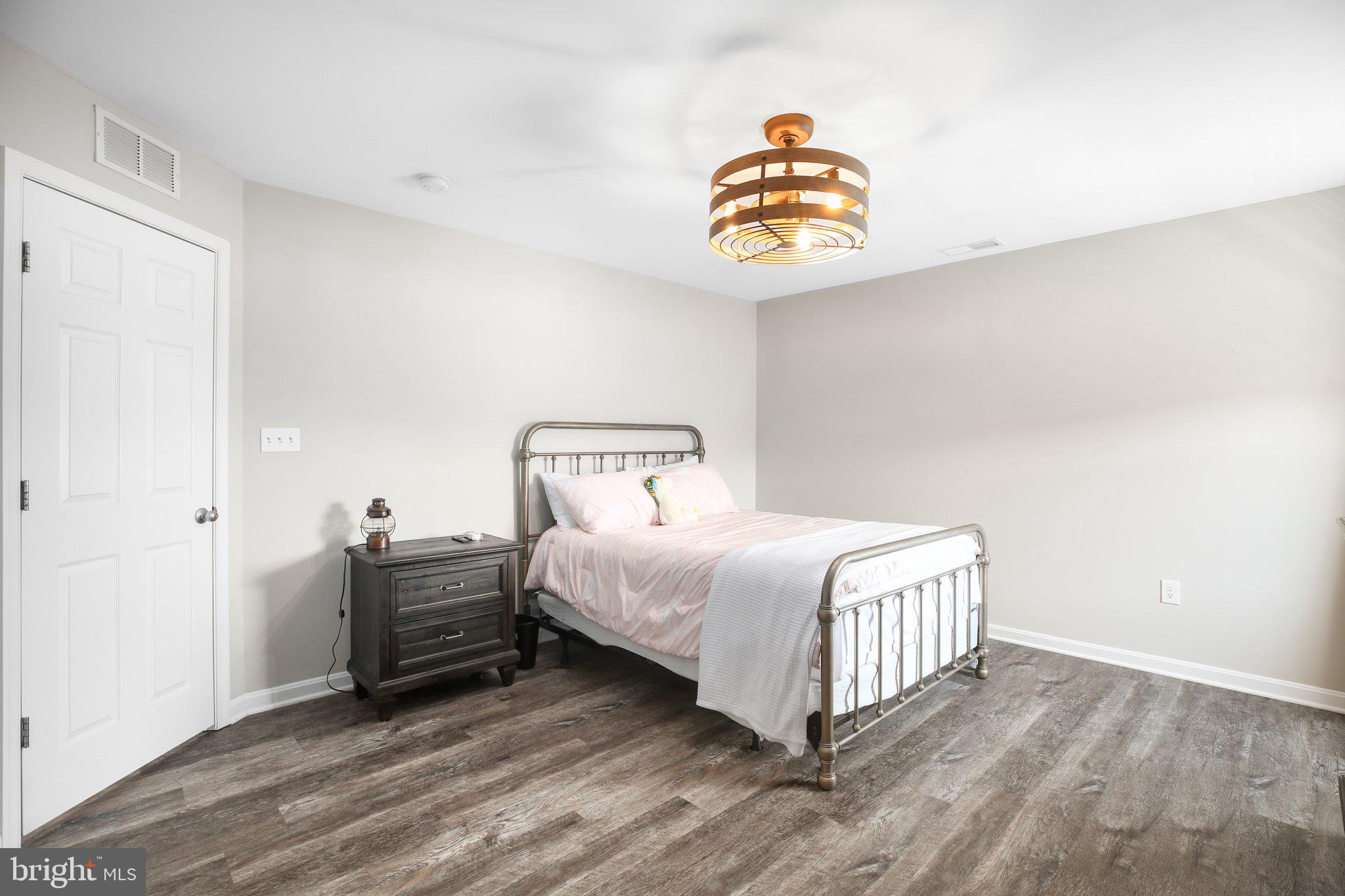 3476 EAGLE RIDGE DRIVE