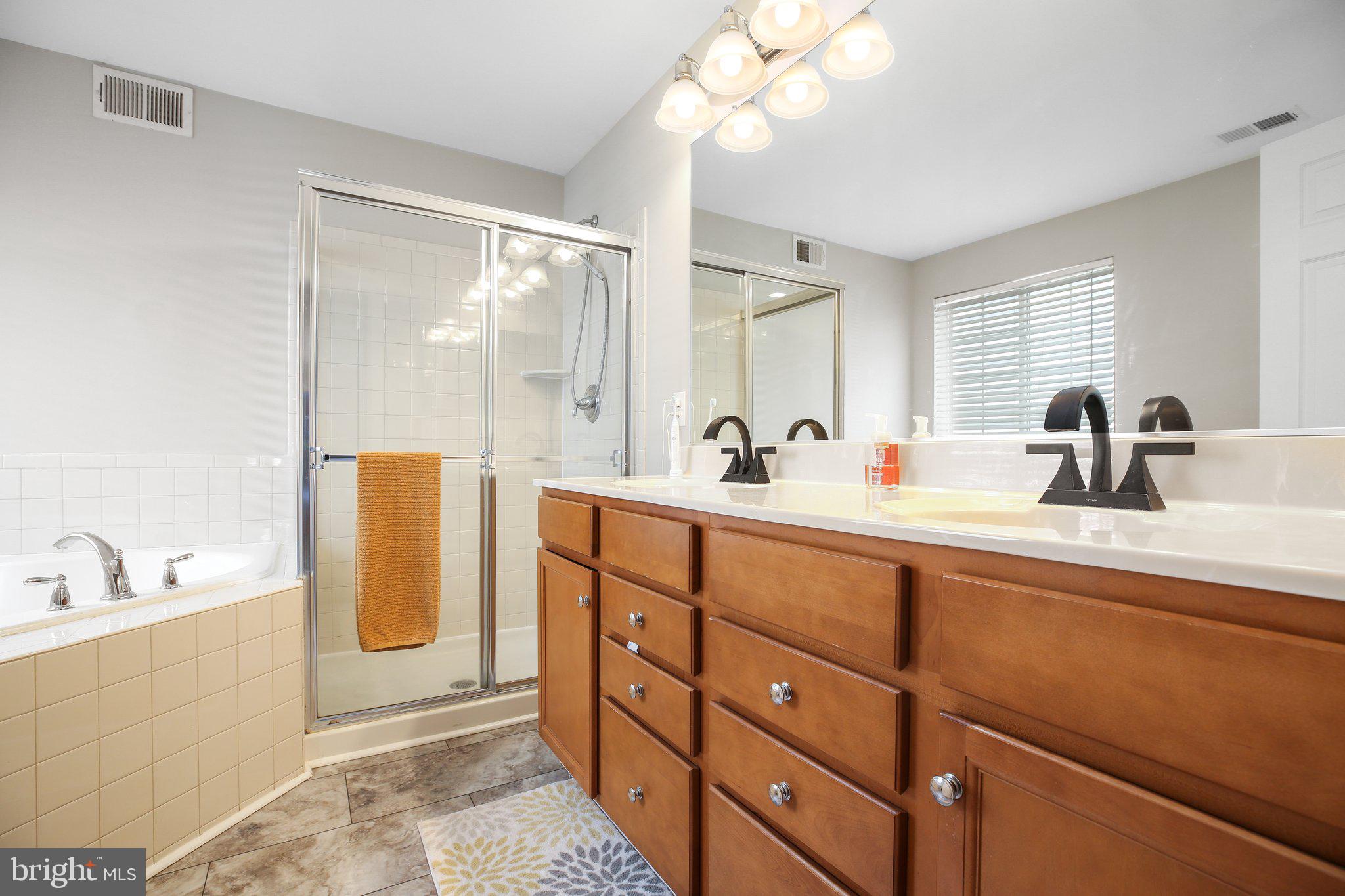 3476 EAGLE RIDGE DRIVE