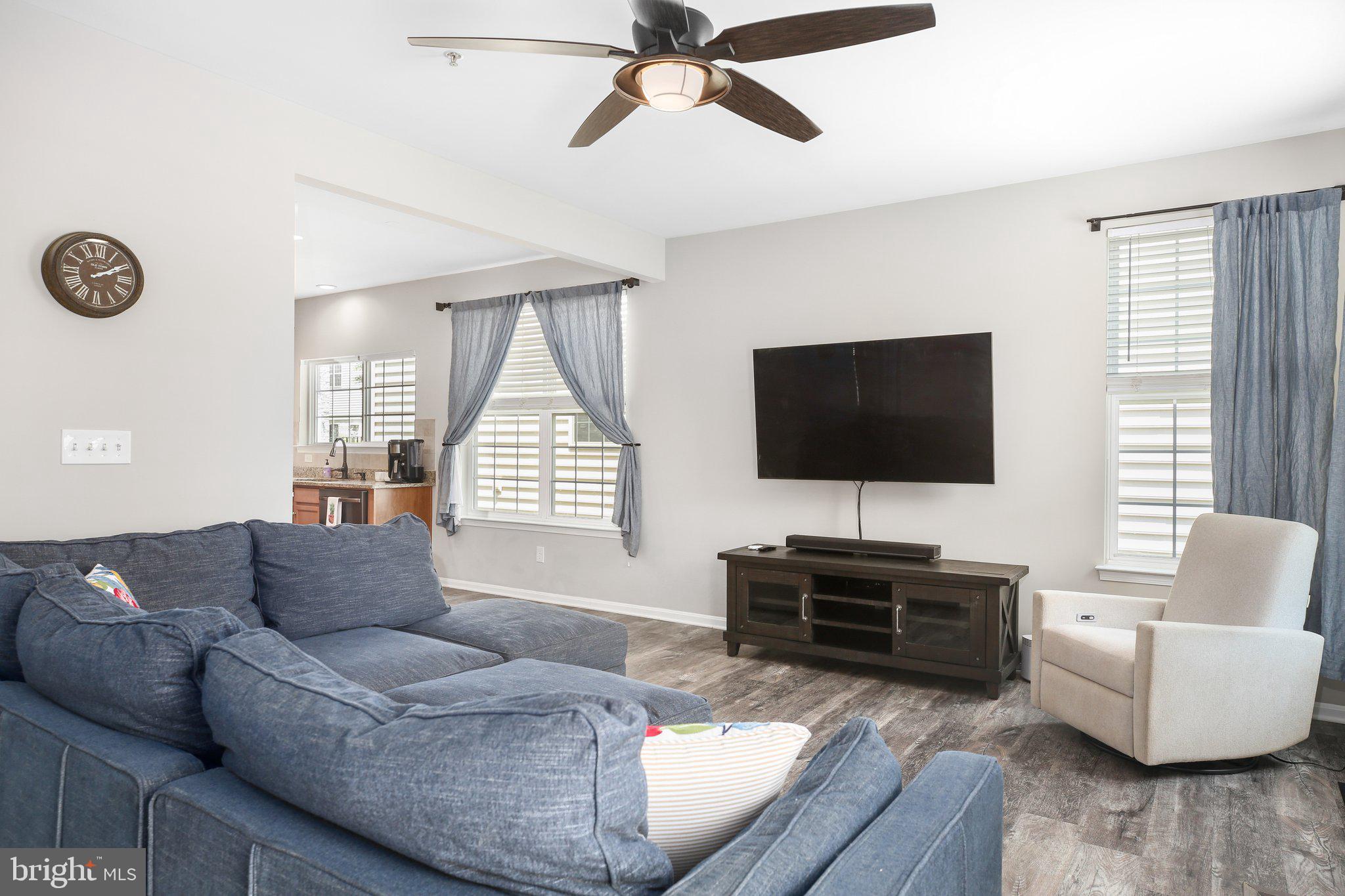 3476 EAGLE RIDGE DRIVE