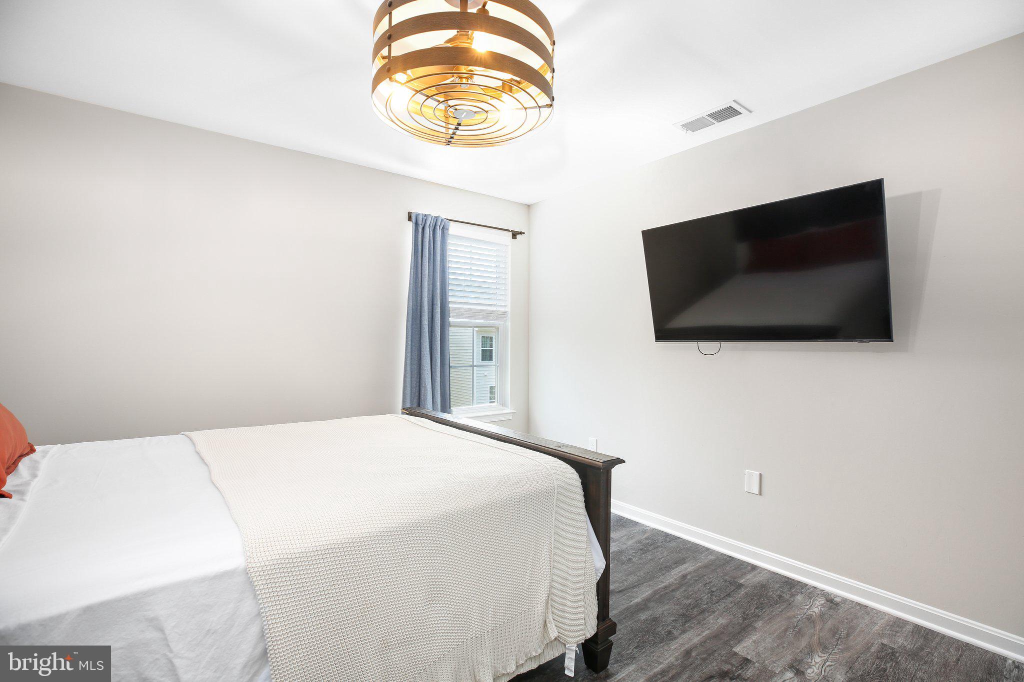 3476 EAGLE RIDGE DRIVE