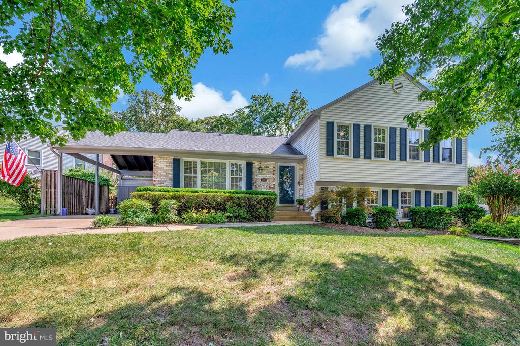 12219 OAKWOOD DRIVE