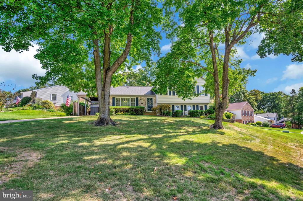 12219 OAKWOOD DRIVE