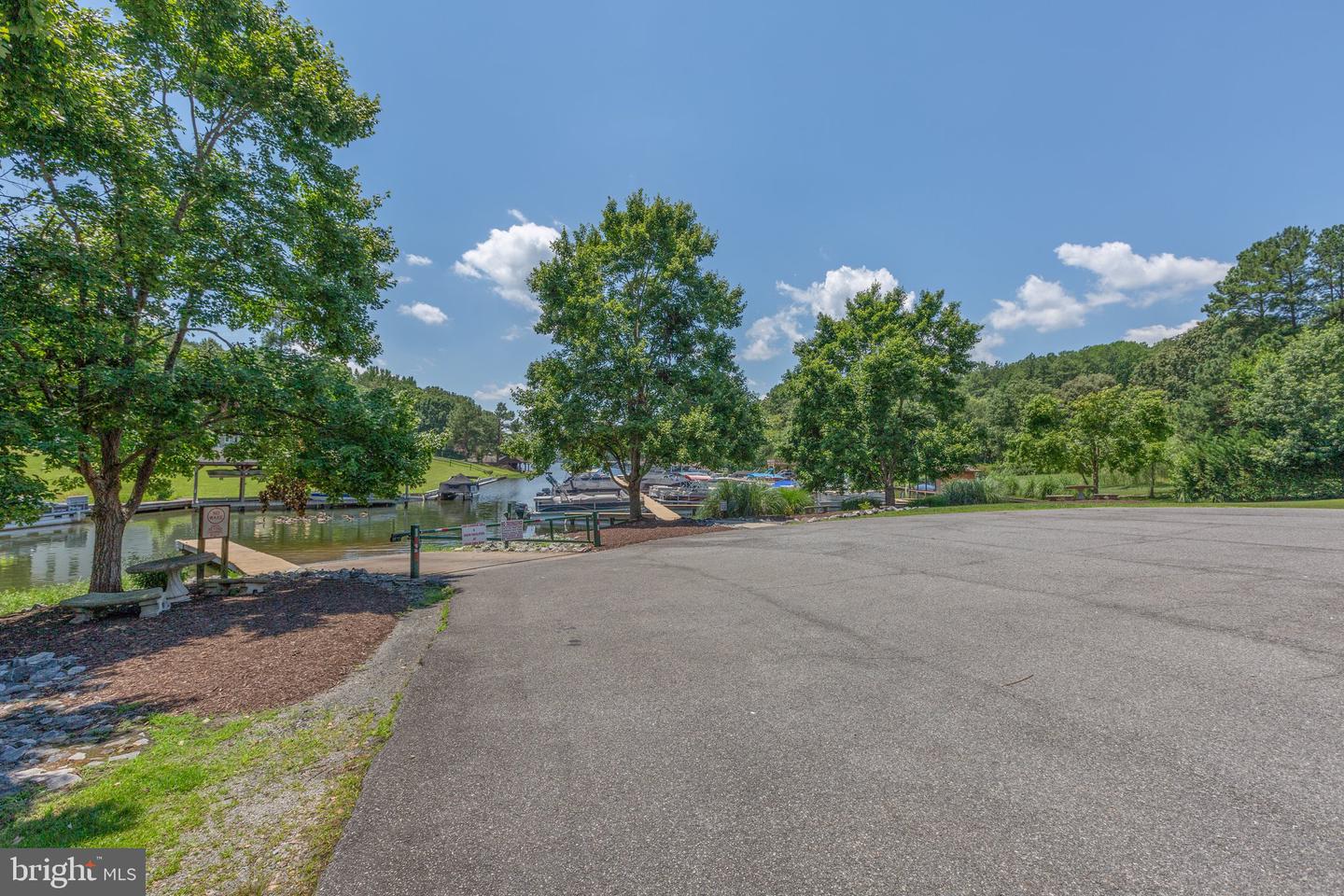 11149 Piney Forest Rd