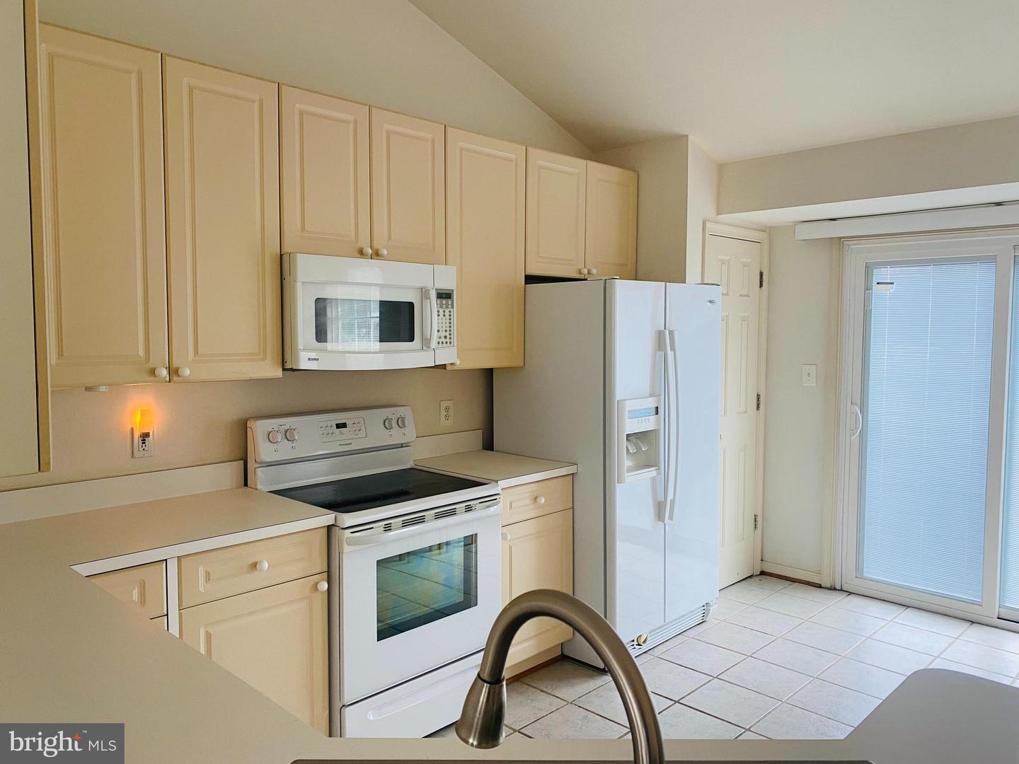 8707 Lancaster Gate Rd