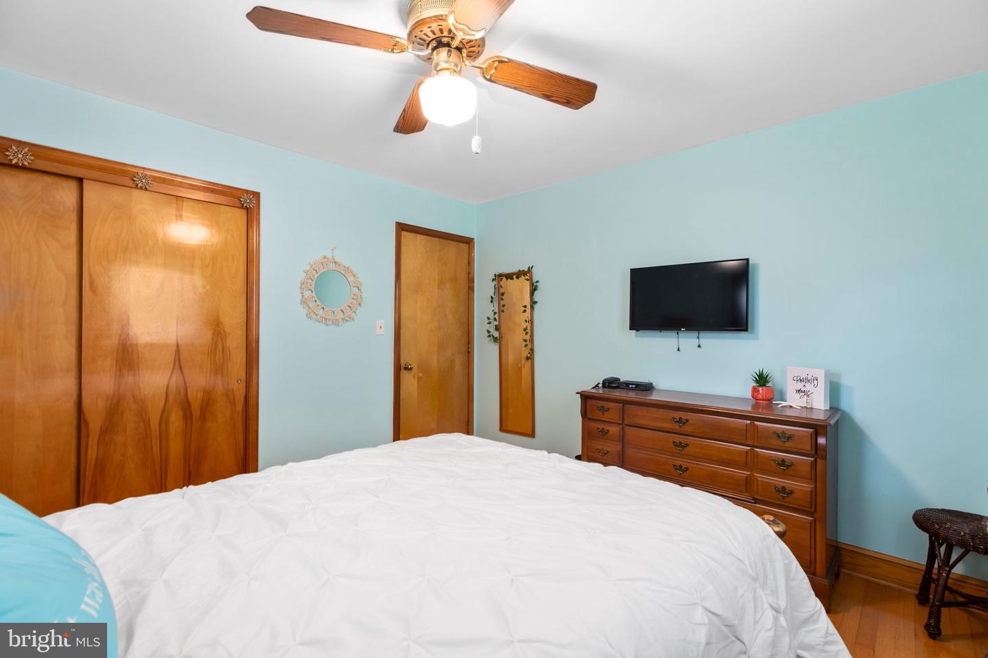 10800 Rollingwood Dr