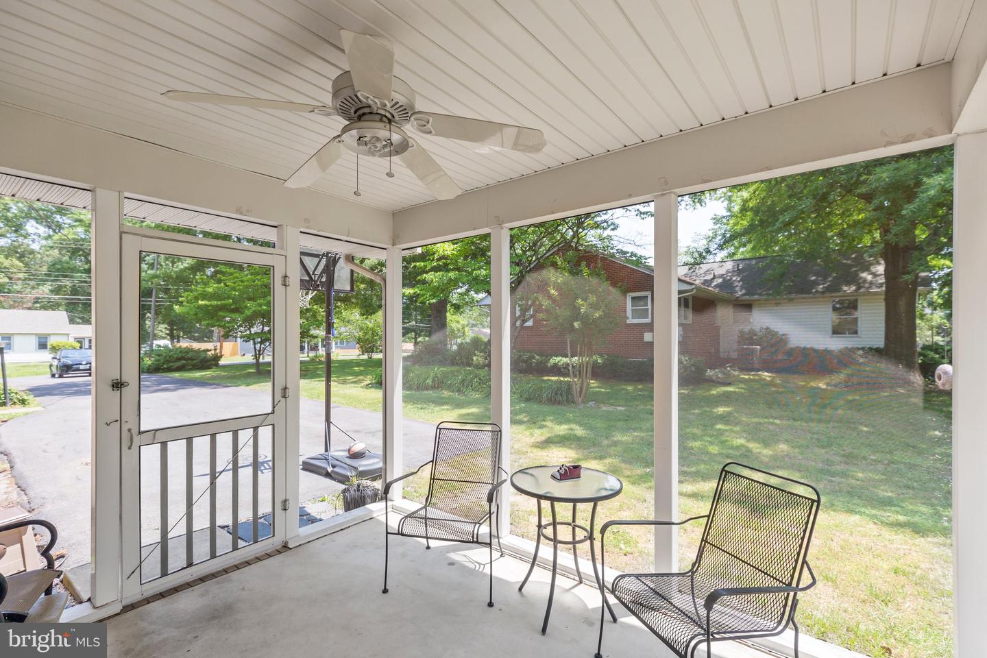 10800 Rollingwood Dr