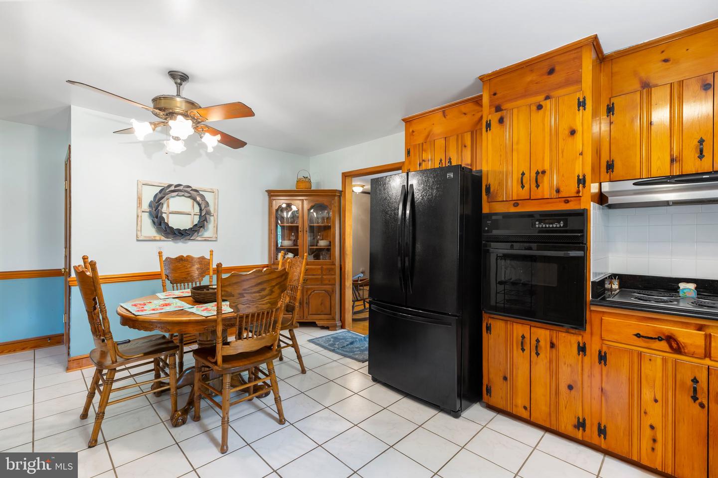 10800 Rollingwood Dr