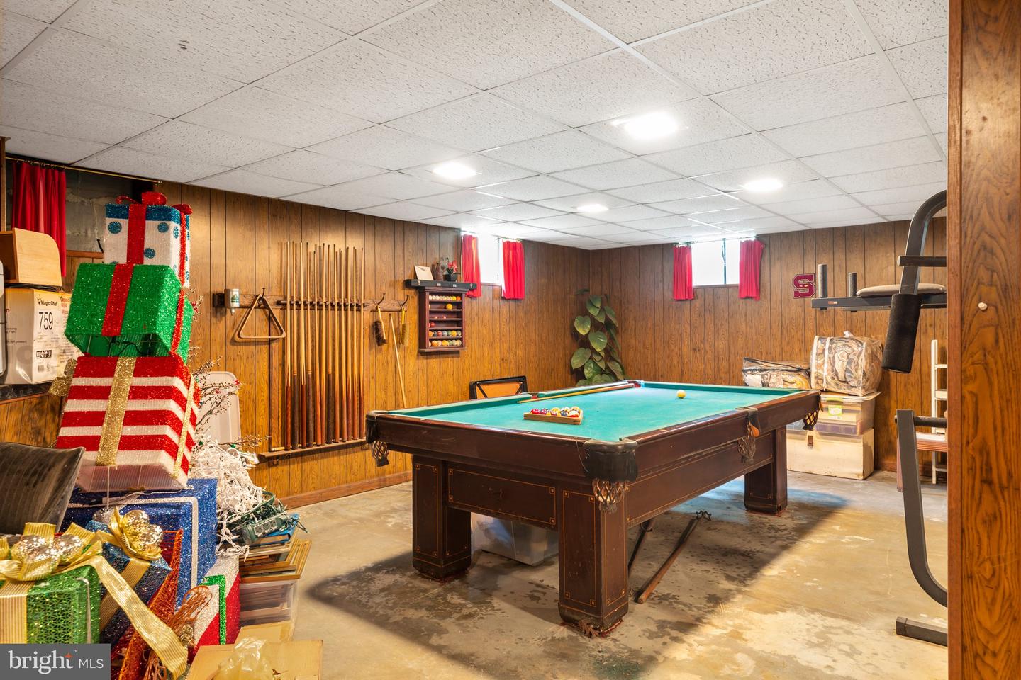 10800 Rollingwood Dr