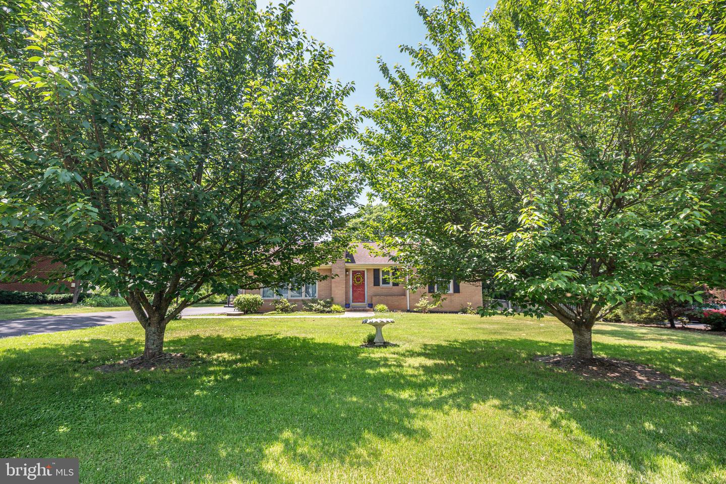 10800 Rollingwood Dr