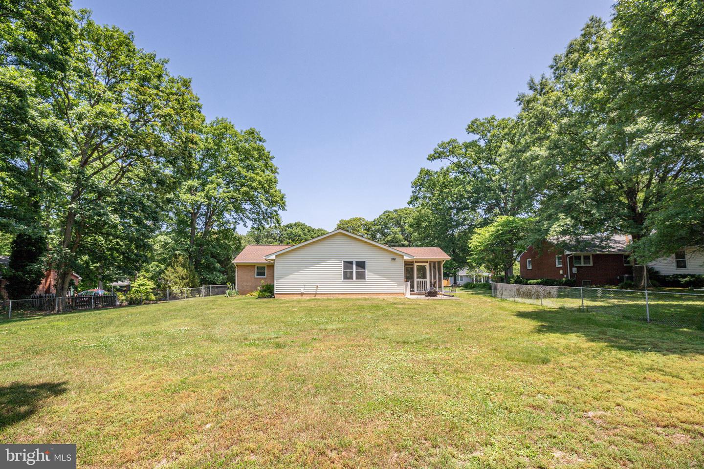 10800 Rollingwood Dr