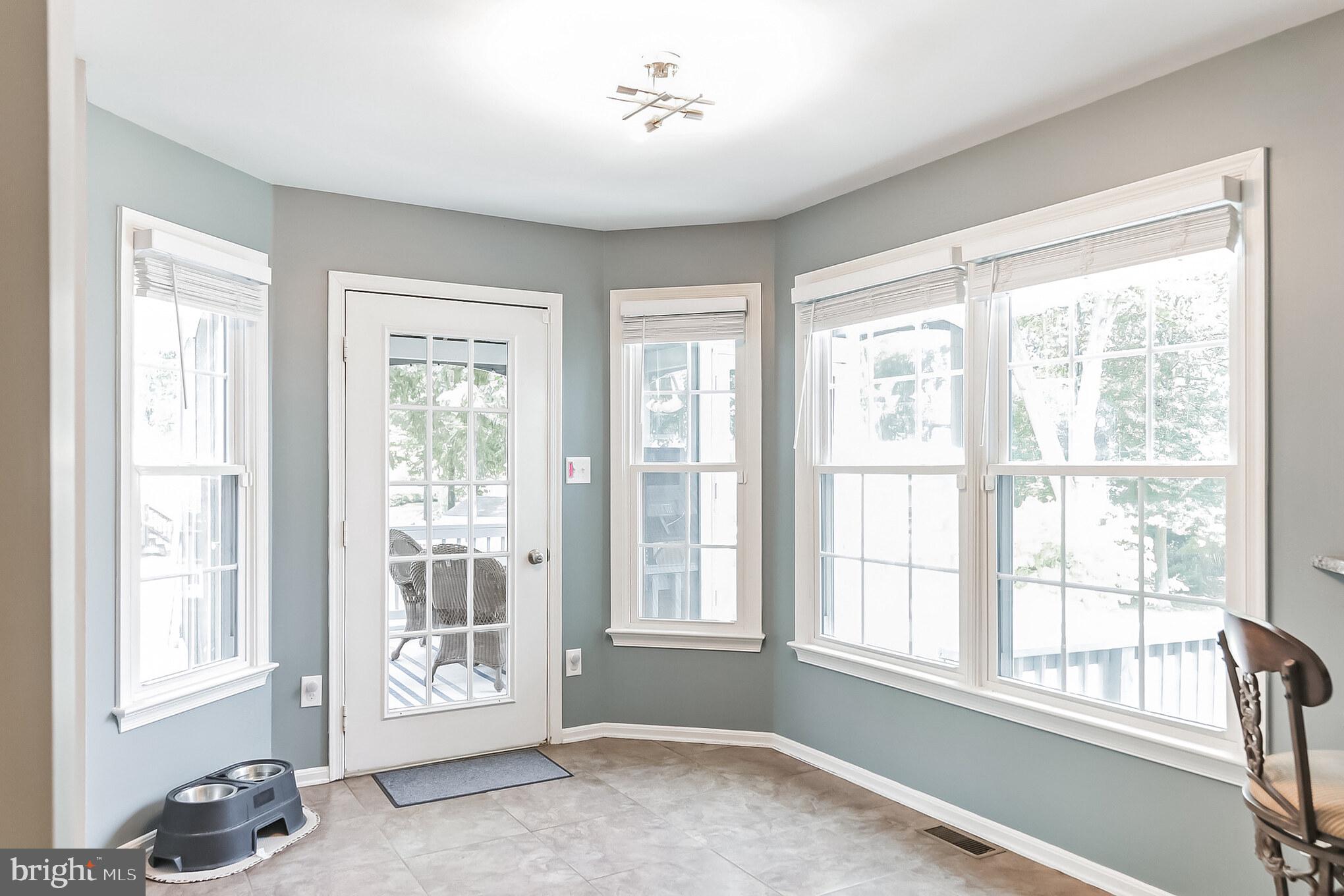 6107 New Pembrook Ln