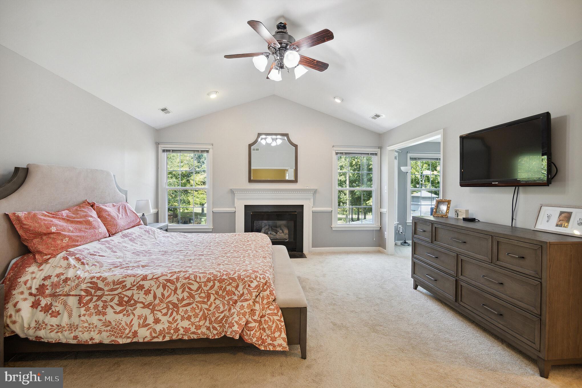 6107 New Pembrook Ln