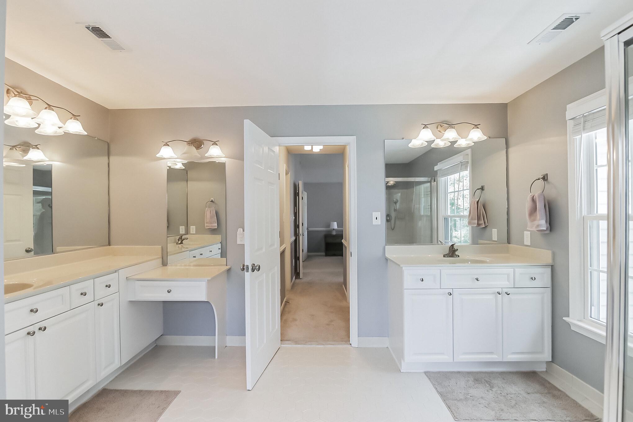 6107 New Pembrook Ln