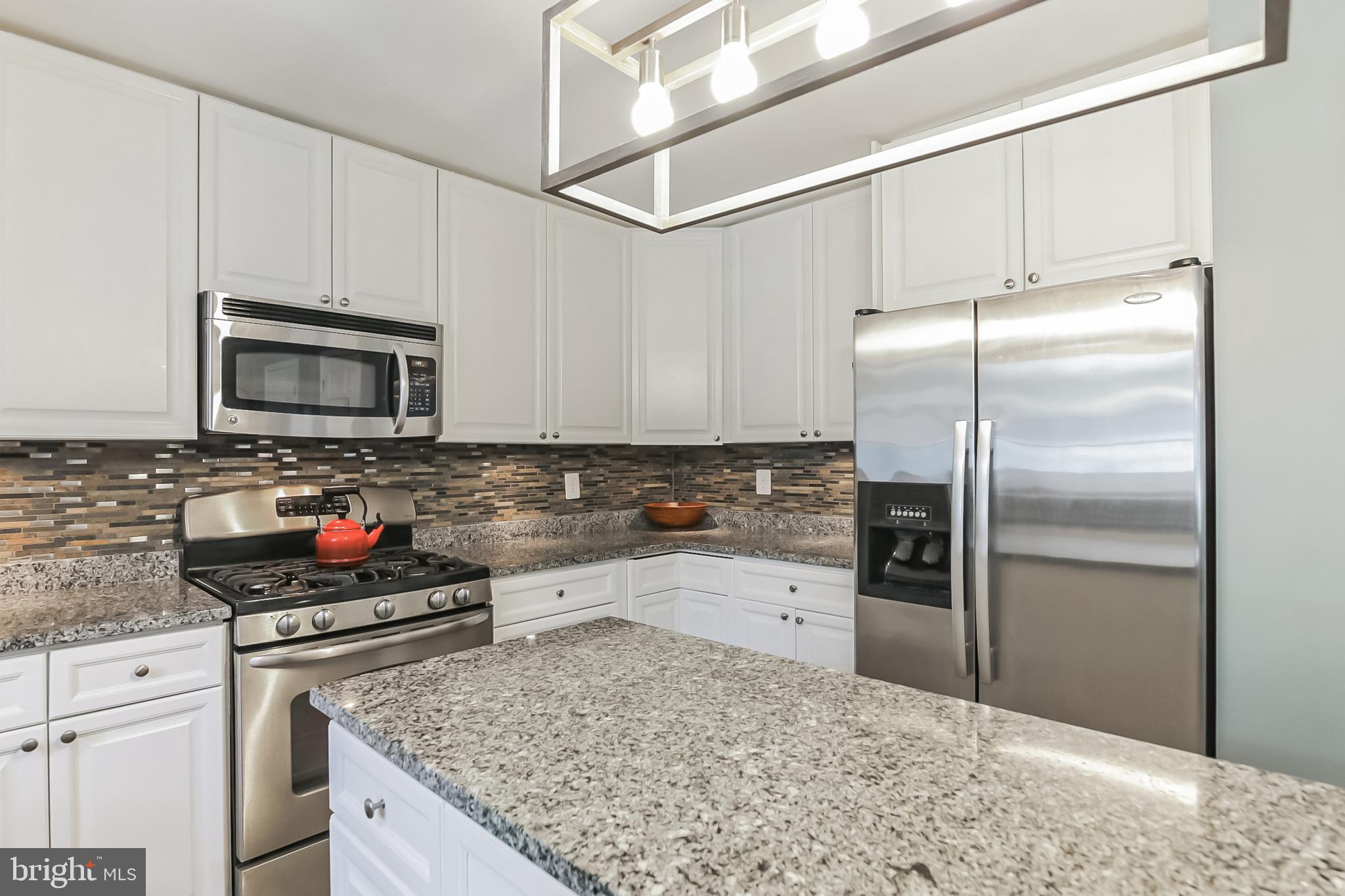 6107 New Pembrook Ln