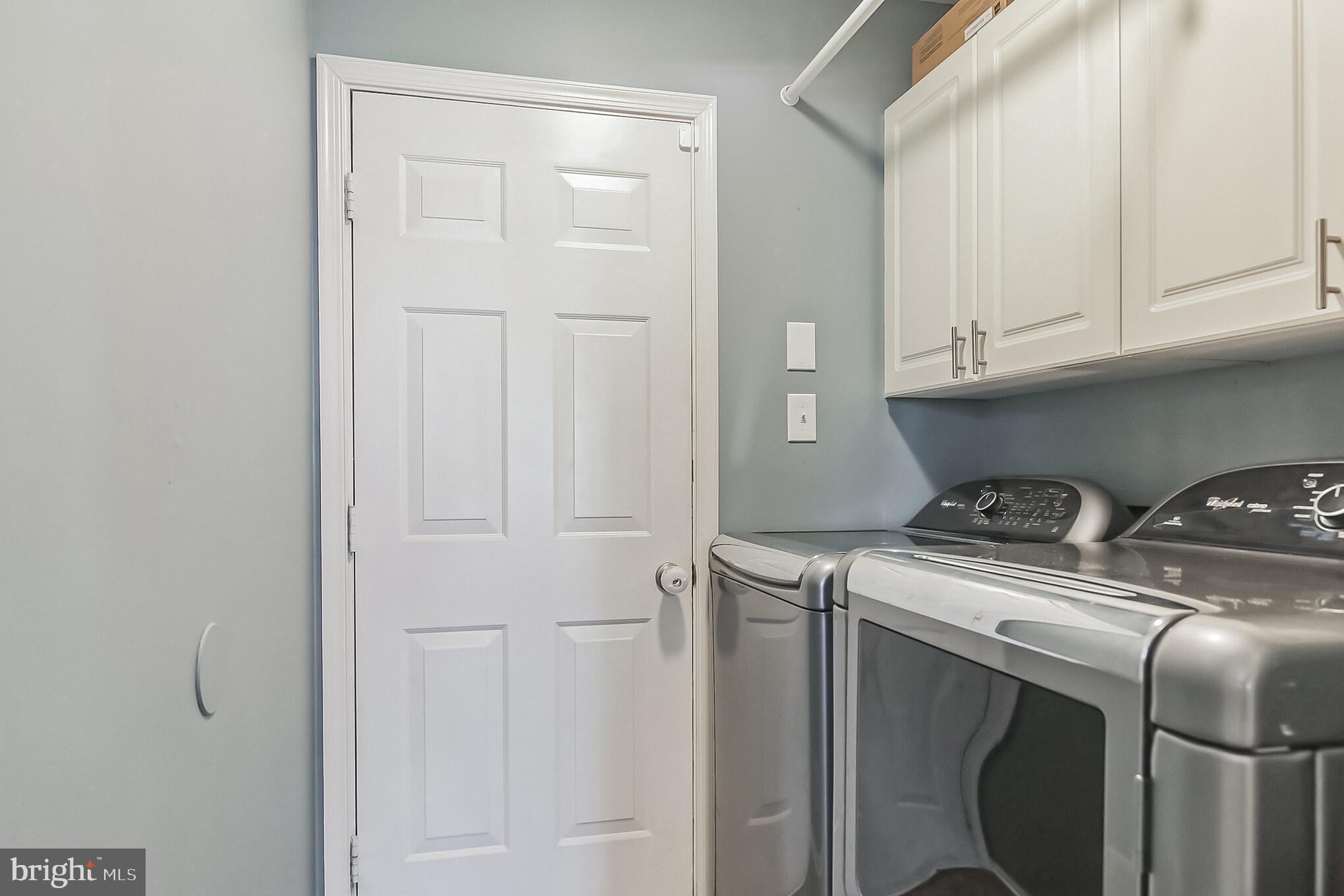 6107 New Pembrook Ln