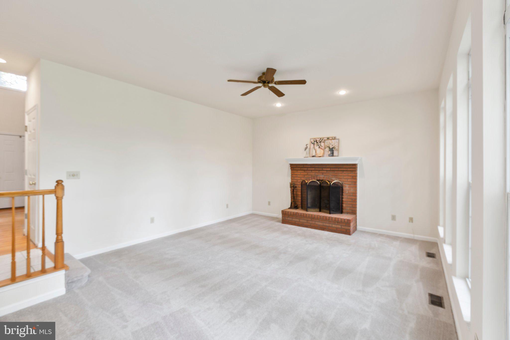 7901 COMMODORE COURT