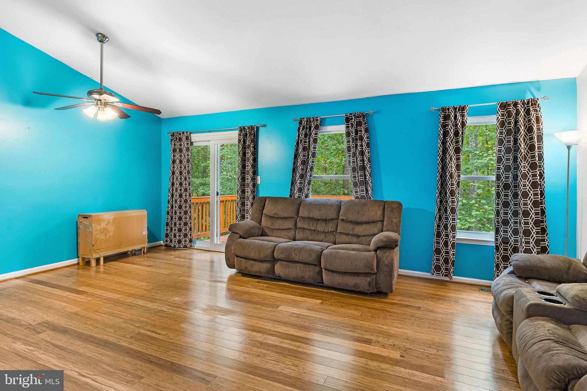 10000 KNOTTY PINE COURT