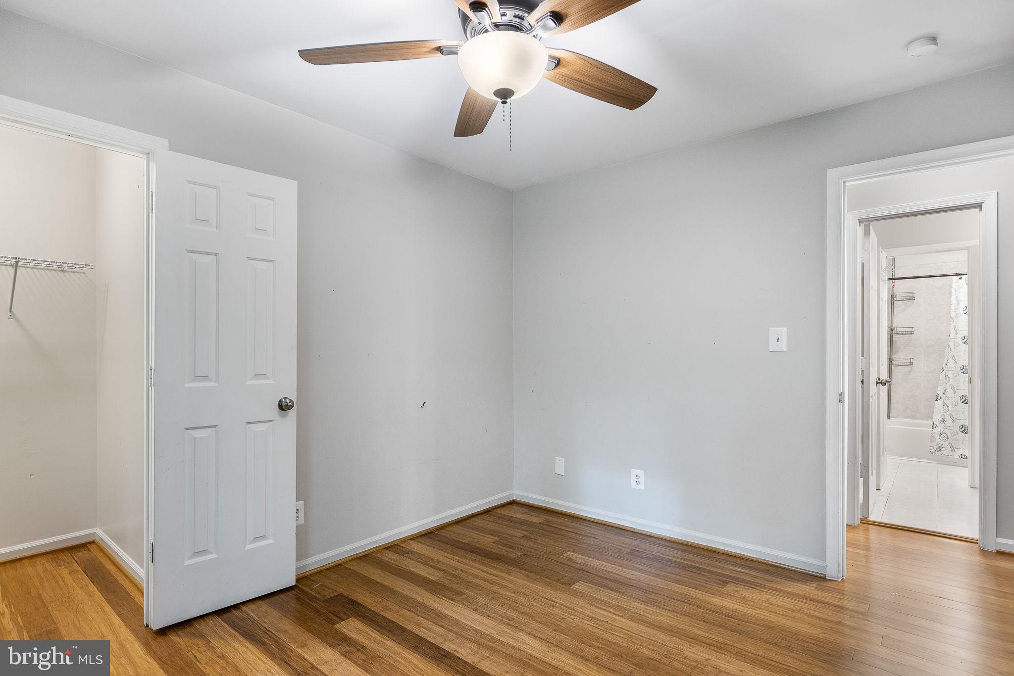 10000 KNOTTY PINE COURT